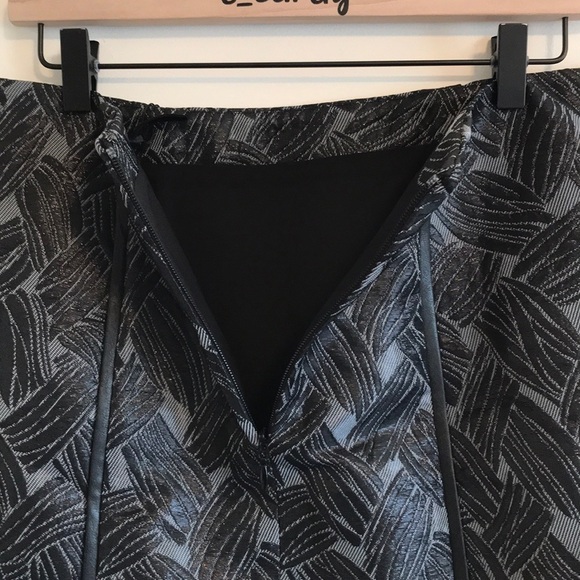 NWT BCBG MaxAzria Basket Weave Jacquard Mini Skirt - Picture 6 of 7